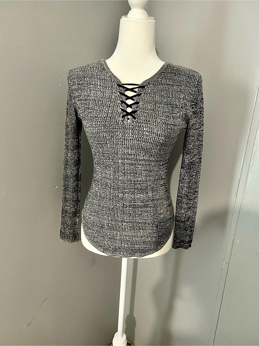 No Boundaries Lace-Up Sweater in Gray & Black Size Large